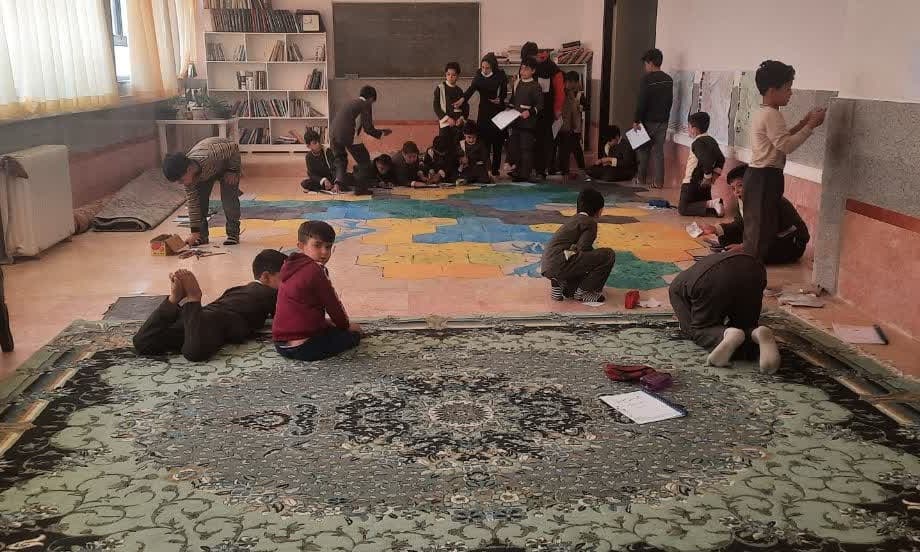 کلاس آموزش ریاضی دبستان معراج